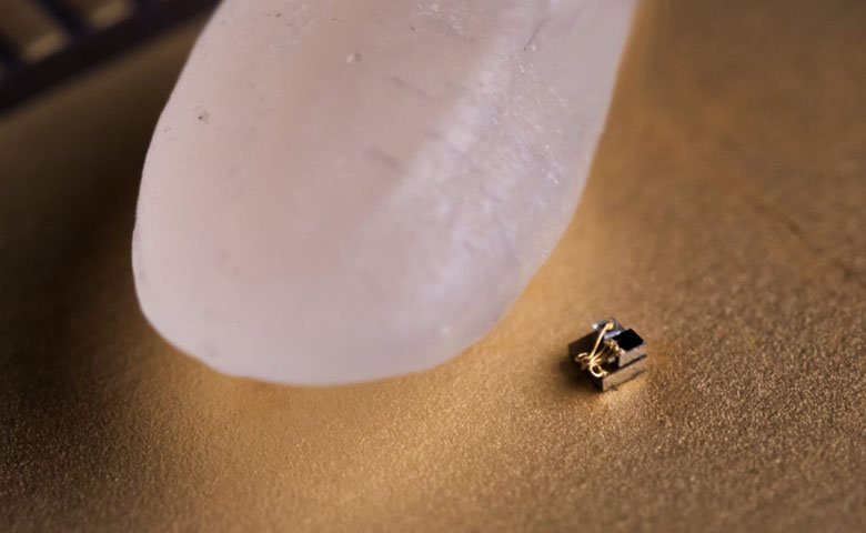 密歇根大学推出世界上最小的计算机Michigan Micro Mote
