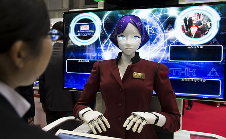 东京地铁站的机器人：会说四种语言，旨在帮助2020年奥运会的游客